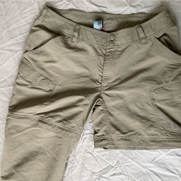 The North Face active adjustable pants (unzip-able to shorts) - Picture 4 of 6